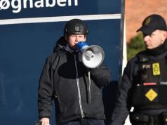 Politikus Swedia Ini Kembali Bakar Alquran