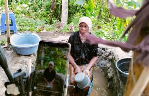 Polda Masih Selidiki Konten Tik Tok Emak-emak ”Mandi Lumpur”