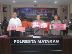 Asyik Nyabu, Pengedar dan Rekannya Ditangkap Polisi