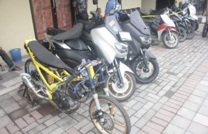 Gerebek Rumah Pelaku Curanmor, Polisi Sita 10 Unit Sepeda Motor