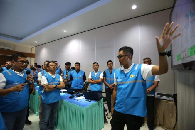 
					Siaga KTT ASEAN, Dirut PLN Kawal Langsung Sistem Kelistrikan Lewat Command Center di Labuan Bajo
