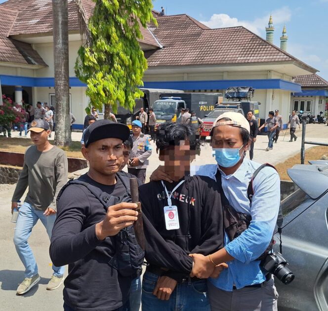 
					Membawa Sajam Saat Unjuk Rasa Diamankan Polisi
