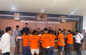 20 Tersangka Penyerangan Polisi Dilimpahkan ke Kejaksaan