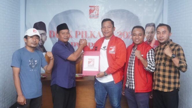 
					Bang Zul dan Karman Kompak Daftar ke PSI