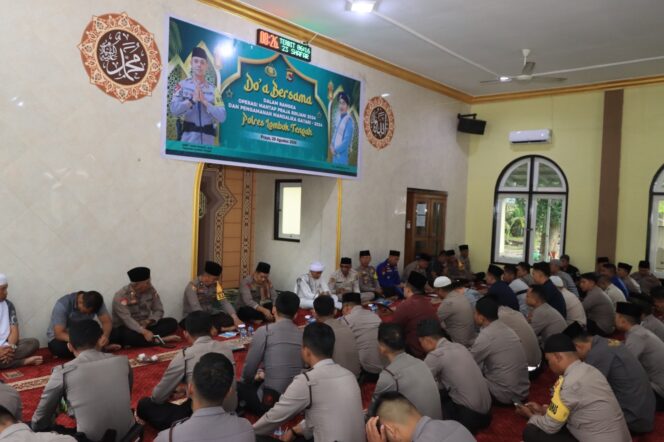 
					Polres Loteng Gelar Binrohtal dan Doa Bersama Untuk Pilkada Damai