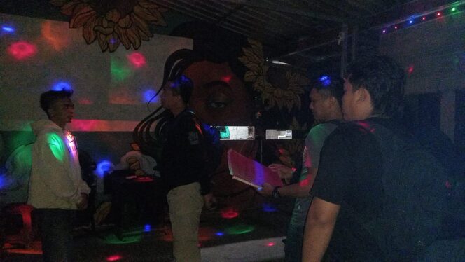 
					Sat Narkoba Polresta Mataram Lakukan Penertiban Cafe Penjual Miras Jelang Pilkada Serentak 2024