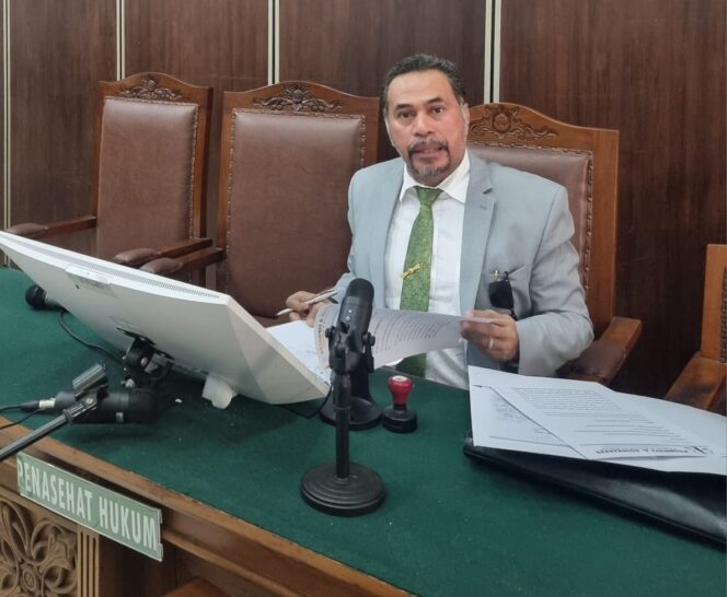 
					Erles Rareral: Suhaili Jangan Bersembunyi di Balik Pilkada