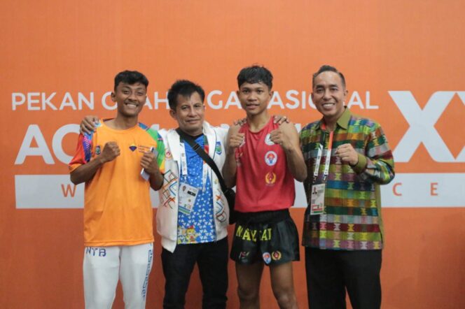 
					Kegembiraan Ketua Umum KONI NTB, H. Mori Hanafi, bersama pengurus usai dua atlet Muaythai lolos ke final.