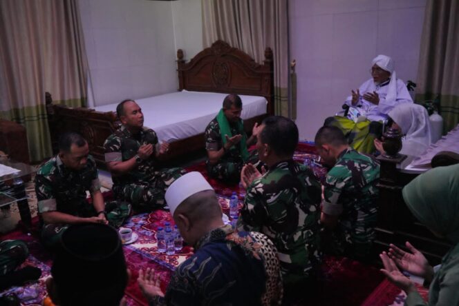 
					Pangdam Udayana Sowan ke TGH. Turmudzi Badaruddin Bagu