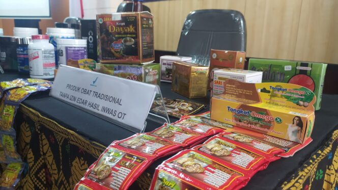 
					Balai Besar POM Mataram Temukan 70 Jenis Produk Ilegal Mengandung Bahan Kimia Obat