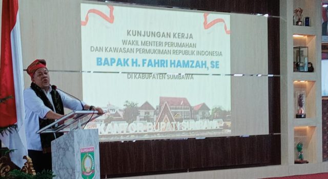 Fahri Hamzah Ingin Sumbawa jadi Contoh Program 3 Juta Rumah