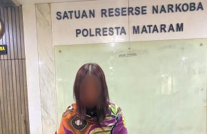 Hendak Transaksi Narkoba di Mataram, Perempuan Asal Surabaya Ini Tertangkap Polisi
