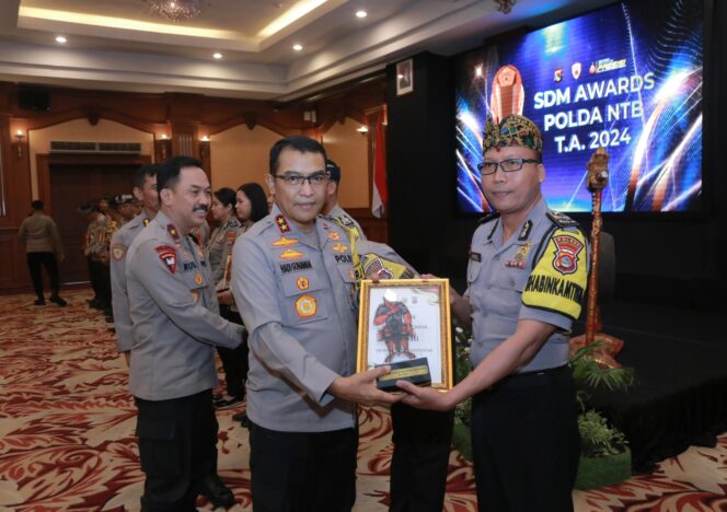 
					Polda NTB Gelar Rakorbin SDM dan PNS Polri Fokus Adaptasi Menuju Society 5.0