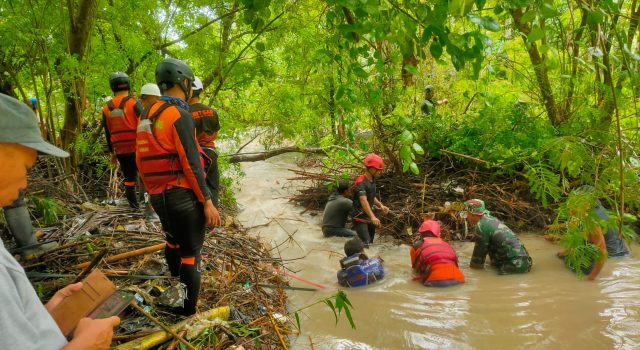 Bocah 7 Tahun di Lombok Timur Hanyut Saat Mandi Parit, Kabarnya Belum Ditemukan