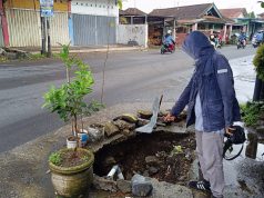 Proyek Pipa PDAM Giri Menang Tuai Protes Desa Gelogor