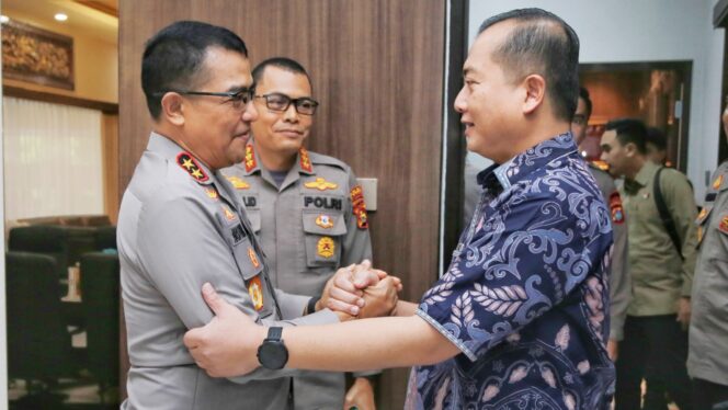 
					Gubernur Terpilih Lalu Muhamad Iqbal Temui Kapolda NTB