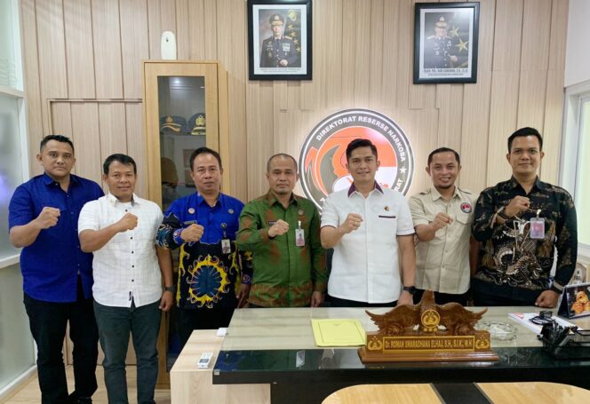 
					Kunjungi Dirnarkoba Polda NTB, Kalapas Lombok Barat Bahas Langkah Strategis Perangi Narkoba