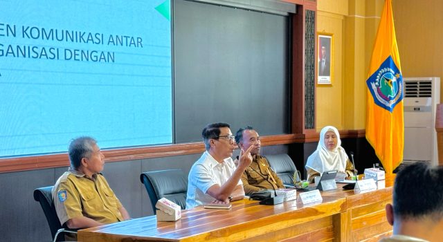 Dr Adhar Hakim beri Motivasi Komunikasi Publik bagi PPID/Humas Perangkat Daerah Provinsi NTB