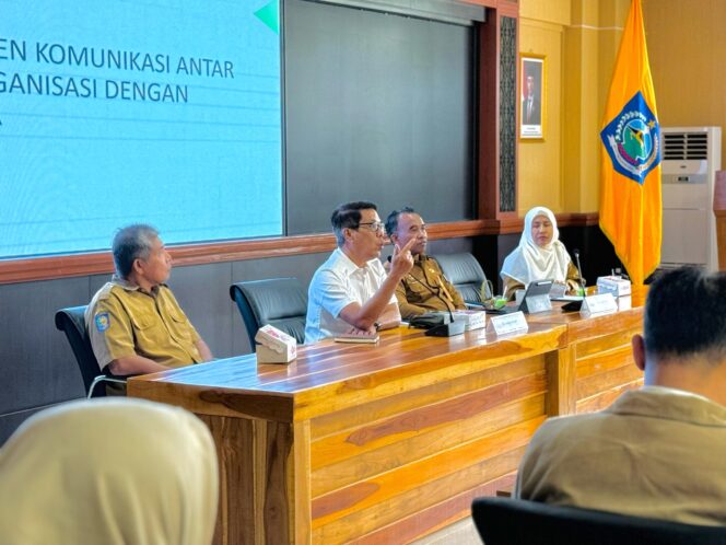 
					Dr Adhar Hakim beri Motivasi Komunikasi Publik bagi PPID/Humas Perangkat Daerah Provinsi NTB