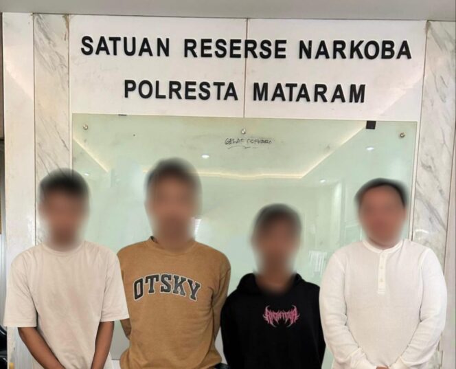 
					Polisi Tangkap 4 Terduga Pengedar Shabu di Wilayah Mataram