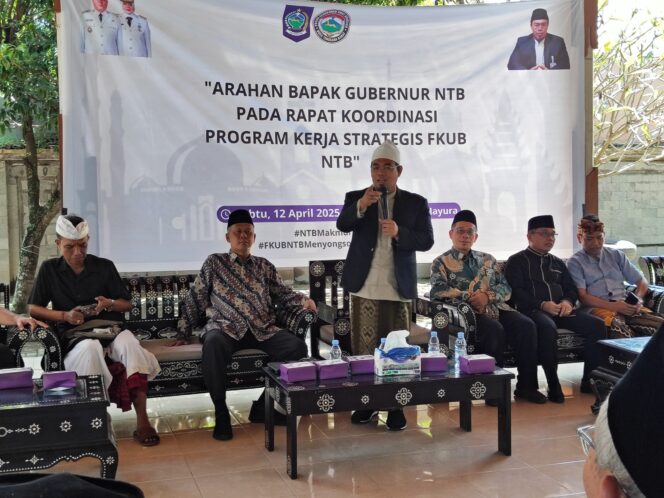 
					FKUB NTB Open House Halal Bihalal dan Dharmasanti di Taman Mayura