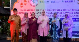 Hadiri Majlis Ta’lim Ummi Shalehah, Wagub NTB : Jadikan Organisasi Sebagai Ladang Kebaikan