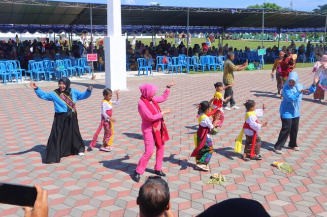 
					Ny. Heny Fitriani Tegaskan Komitmen Dukung Pendidikan Anak Usia Dini