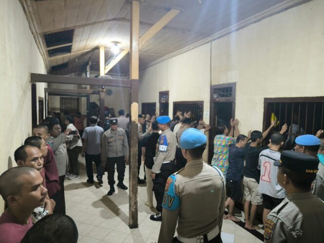 
					Polresta Mataram Razia Para Tahanan