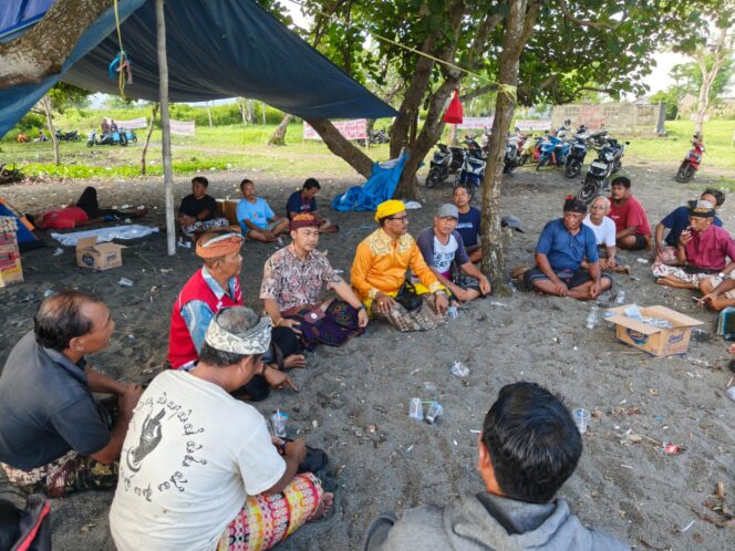
					Ketua Harian PHDI Pemurnian NTB Bela Umat Hindu Batu Dawe dalam Sengketa Lahan Setra