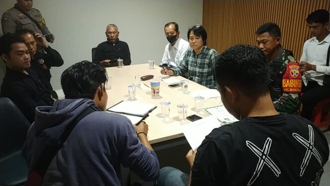 
					Laskar NTB Kota Mataram Audiensi dengan CV Utama Simpang Plasindo Terkait Dugaan Pelanggaran Ketenagakerjaan