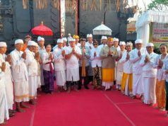 Ratusan Umat Hindu Hadiri Upacara Pujawali di Bintaro Ampenan
