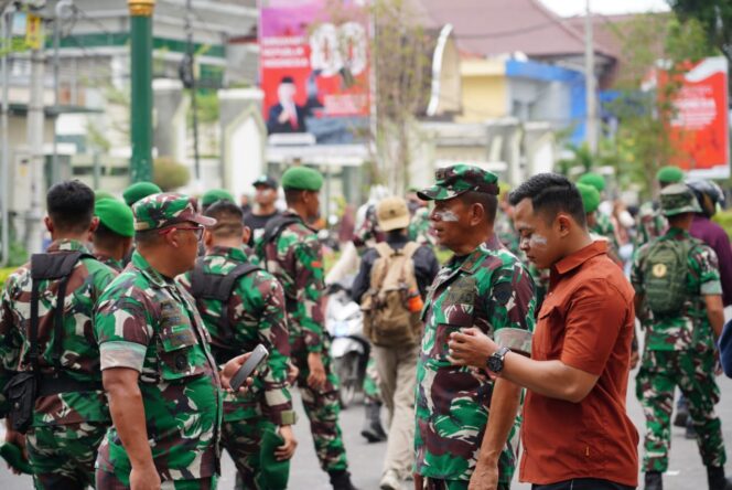 
					​Danrem 162/Wira Bhakti Pimpin Pengamanan Unjuk Rasa Anarkis di DPRD NTB