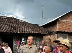 Desa Berdaya, Terobosan Gubernur Iqbal Hilangkan 2,04 Persen Miskin Ekstrem