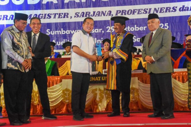 
					Gubernur Iqbal Kawal Universitas Samawa Jadi Kampus Negeri