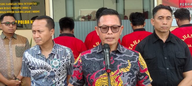 
					Enam Pelaku Perusakan Rumah Orang Tua dan Nenek Rizka Ditangkap Polda NTB, Dua Lainnya Buron