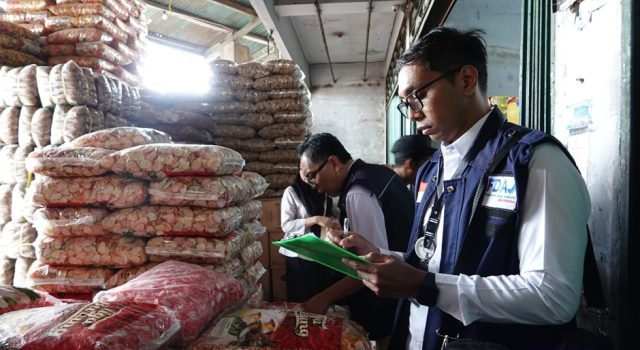 Balai Besar POM Mataram Intensif Pengawasan Pangan Jelang Nataru 2026, Ditemukan 8 Item Produk Kadaluwarsa