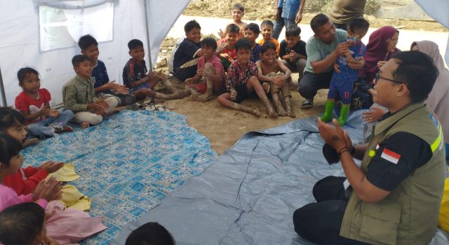 Tim Medis NTB Berikan Trauma Healing dan Layanan Medis Pascabanjir pada Ratusan Warga di Aceh Utara