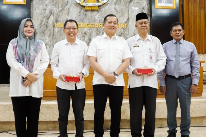 
					Tiga Pejabat Eselon II Pemprov NTB Purna Tugas