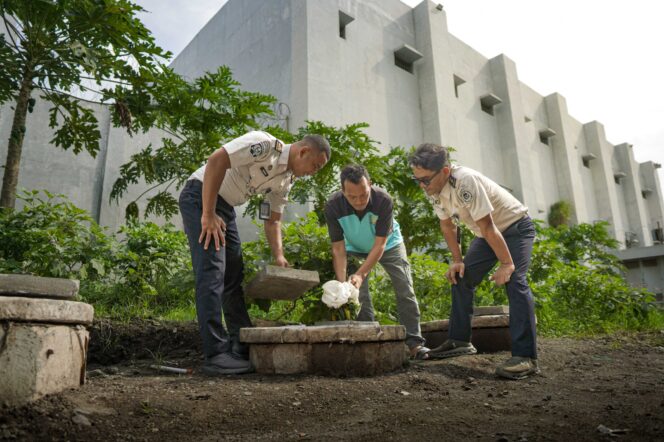 
					Tekan Sampah dan Pupuk Kimia, Lapas Lombok Barat Ubah Limbah Jadi Kompos dan Pupuk Cair