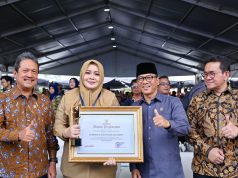 Pemprov NTB Terima Penghargaan Upakarya Wanua Nugraha atas Keberhasilan Membina Desa dan Kelurahan