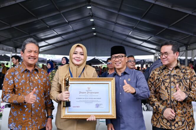 
					Pemprov NTB Terima Penghargaan Upakarya Wanua Nugraha atas Keberhasilan Membina Desa dan Kelurahan