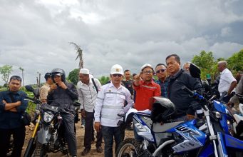 Kunker ke Sumbawa, Gubernur Iqbal Susuri Jalan dan Jembatan yang Rencana akan Direnovasi