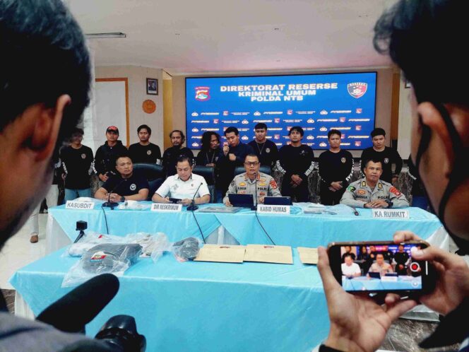 
					Pemuda di Mataram Tega Bunuh dan Bakar Ibu Kandung, Motif Sakit Hati Tak Diberi Uang