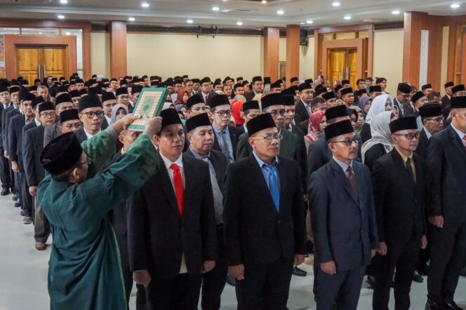 
					392 Pejabat Eselon III dan IV Lingkup Pemprov NTB Dimutasi