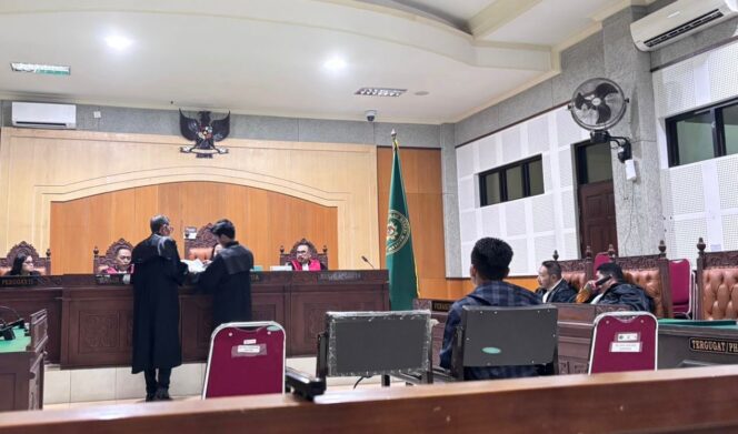 
					Dakwaan Gratifikasi Rp950 Juta Dipersoalkan, Acip : Pemberi Diproses, Penerima Tak Tersentuh