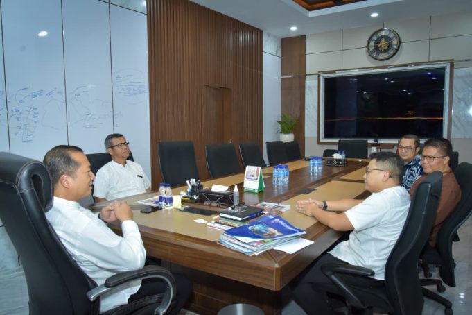 Lombok Jadi Tuan Rumah Rakornas BPR Syariah, Gubernur Iqbal Dorong UMKM Lokal Dilibatkan