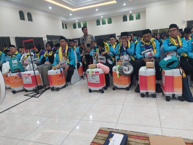 
					393 Jemaah Calon Haji asal Kota Mataram Tiba di Asrama Haji