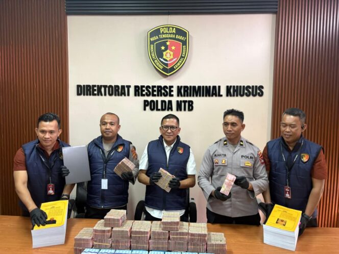 
					Polda NTB Limpahkan 2 Tersangka Korupsi Pengadaan Mebel SMK ke Kejaksaan