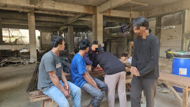 
					Balai Besar POM Mataram OTT 2 Pengguna Obat Berbahaya asal Jawa Barat