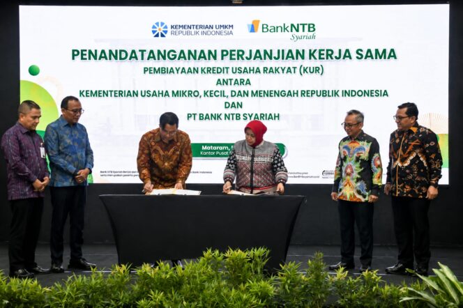 
					Bank NTB Syariah dan Kementerian UMKM Tandatangani PKS Pembiayaan KUR